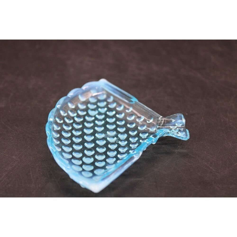 Vintage Fenton Blue Opalescent Hobnail Fan Ashtray - Picture 7 of 7